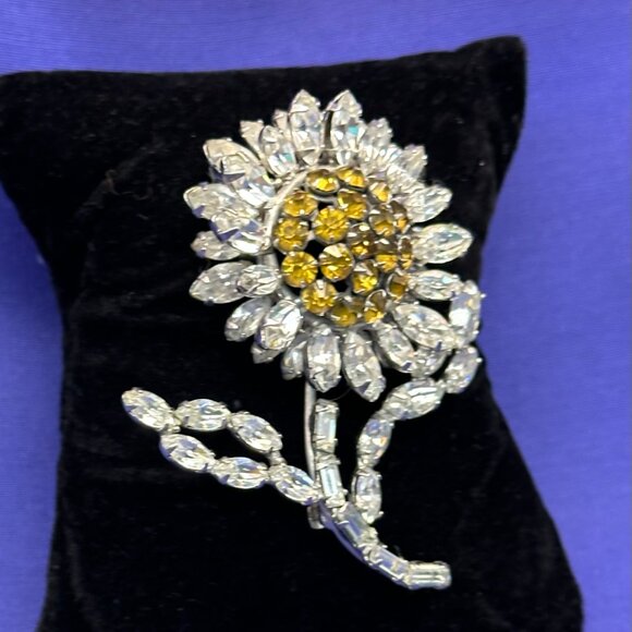 Rare! VTG Ben Reig Sunflower Brooch w/Yellow & Clear Crystals. - Picture 7 of 13